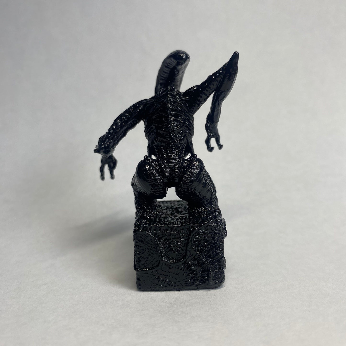 Xenomorph Miniature (1 of 1)