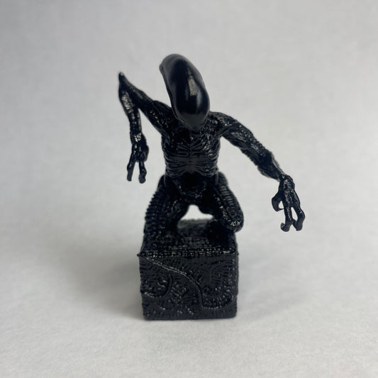 Xenomorph Miniature (1 of 1)